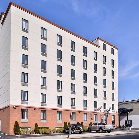 Red Lion Inn And Suites Brooklyn Nueva York Exterior foto