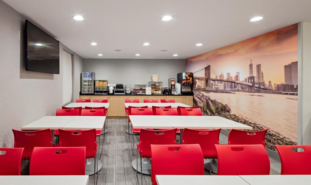 Red Lion Inn And Suites Brooklyn Nueva York Exterior foto